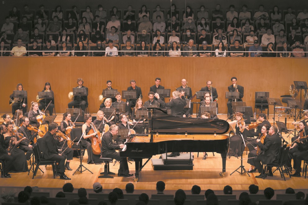 俄派钢琴泰斗在沪开启亚洲首演(俄派钢琴训练方法)