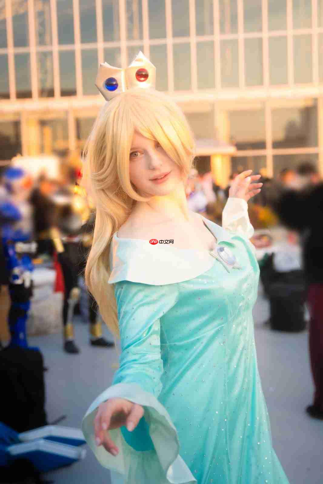 艾什莉脸模cos罗莎塔公主参加c107 网友称：美到失语