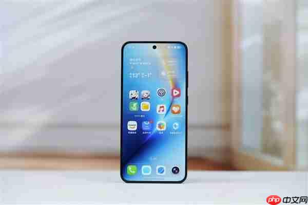 10000mAh巨无霸电池仅2599元起！荣耀WIN RT图赏