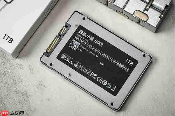 致态小翼S001固态硬盘上手：老机型升级效果立竿见影