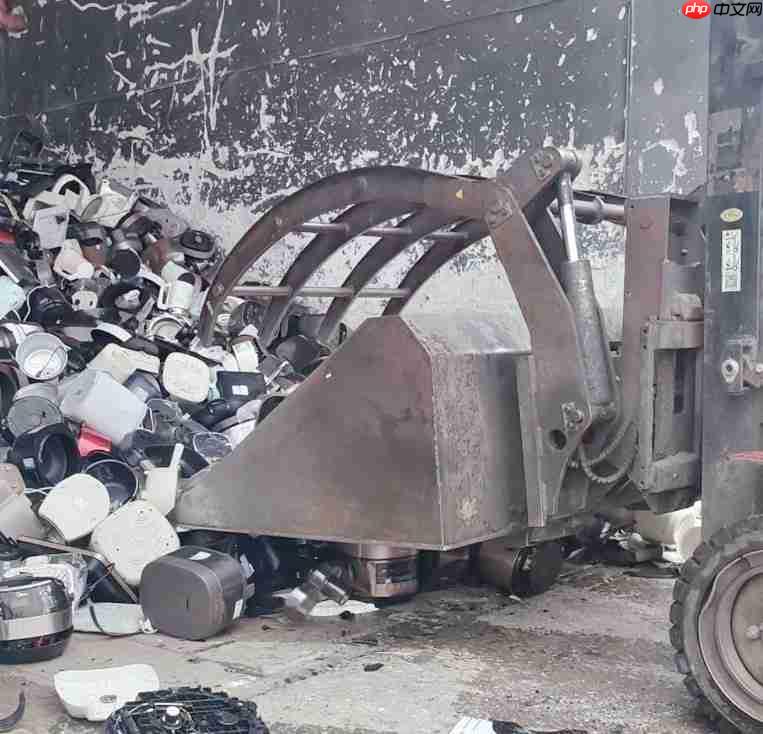 旧机全部碾压，高管送货上门！美的生活电器只换不修卷出新高度