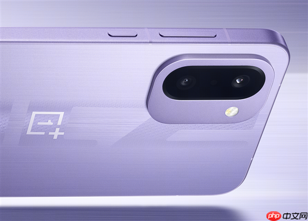 一加Ace 6T首销10分钟卖爆！打破今年同档机型全天销售纪录