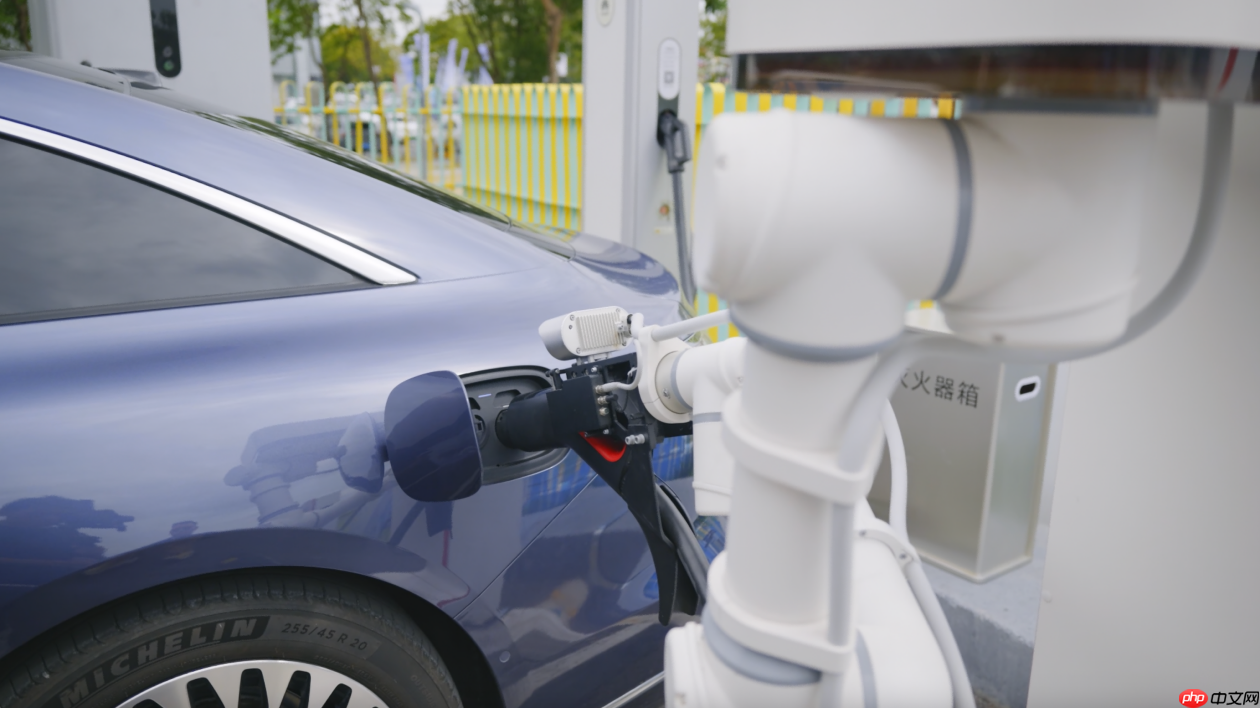 新款享界S9续航首测视频发布，扎实续航更显旗舰9系实力