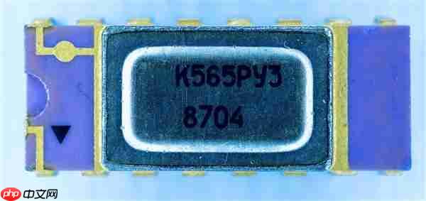 CPU收藏家开盖苏联制造K565RU3“鱼罐头”芯片：逆向克隆自Intel