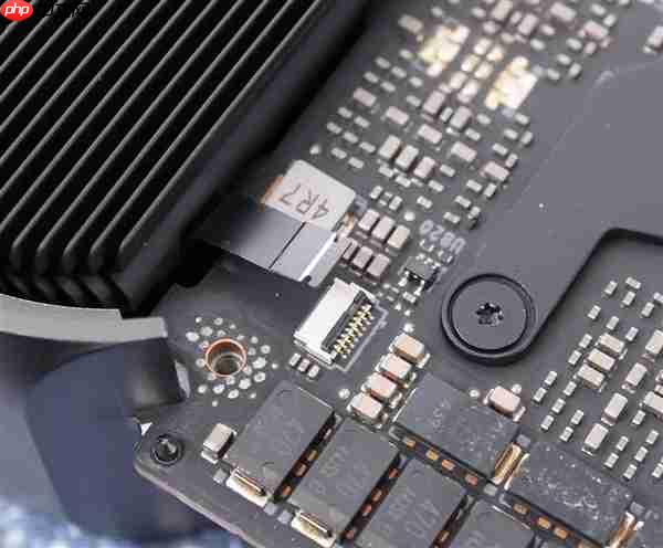 PCIe接口损坏 2万元的RTX 5090原地报废！NVIDIA同意免费换新