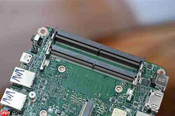 Ultra 7小钢炮!微星Cubi NUC AI迷你电脑图赏