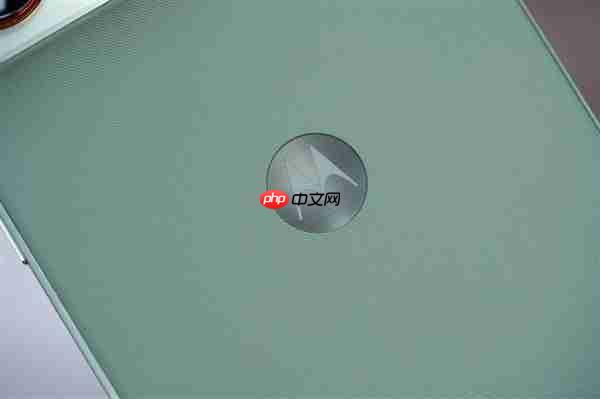 5.99mm超薄机身！联想moto X70 Air图赏