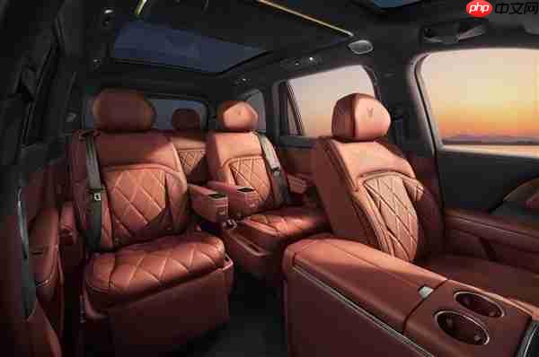 全尺寸旗舰SUV、国产“迈巴赫GLS”！岚图泰山内饰官图公布