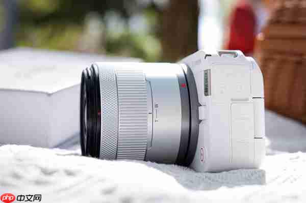 漫展汉服Citywalk  佳能R50V一机全搞定！多场景拍摄神器