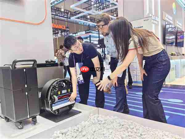 视源股份机器人产品集中亮相  产品已在海外市场陆续实现落地部署