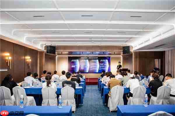 AI钉钉1.0联动雅里数科 共探“酒旅+AI”的工作新范式