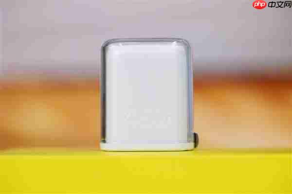 完美适配iPhone17全系快充！倍思同芯充Pro快充充电器套装图赏