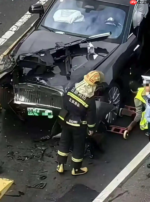 称买车损险不划算！知名车评人陈震发生交通事故 4台劳斯莱斯均系二手车