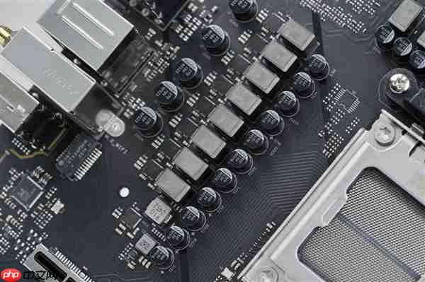 高性价比游戏利器！七彩虹战斧B850M超级黑刃主板图赏