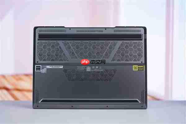 升级长江存储PC450固态硬盘 机械革命耀世16 Ultra图赏