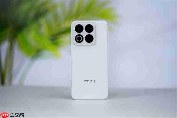 行业唯一四等边白面板！魅族22图赏