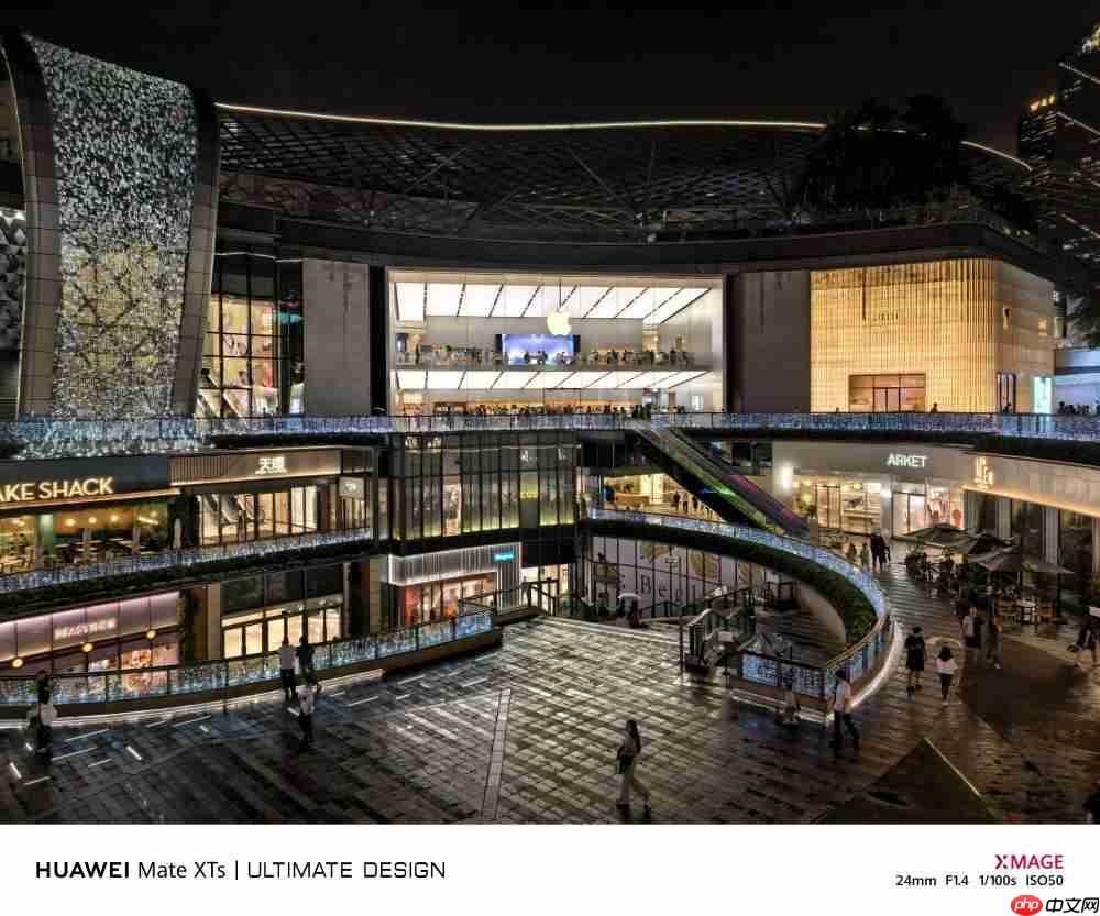 华为Mate XTs体验：降价2000元反而更强了，三折叠实用的开端？