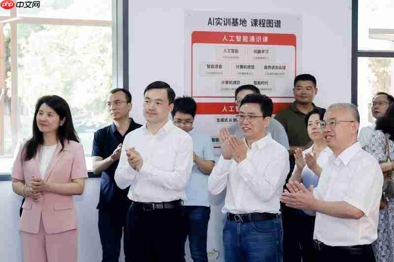 首个AI教育实训基地落地无锡惠山，摩尔线程携手科大讯飞等企业赋能未来人才