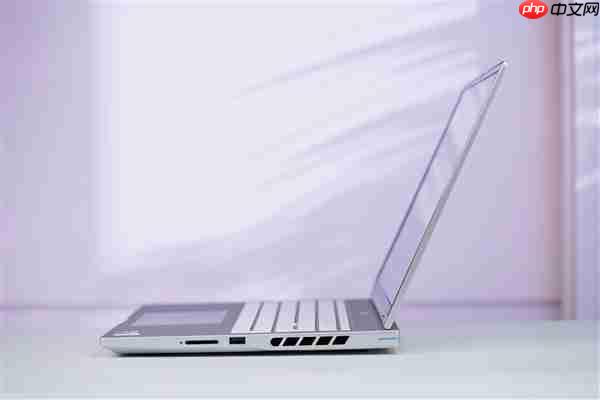 锐龙9 9850HX仅7999元！七彩虹MEOW橘宝R16 Ultra游戏本图赏