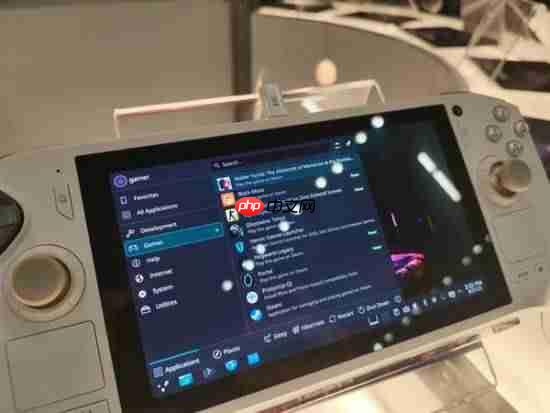 索泰掌机Zone Pro现身科隆：搭载Linux系统