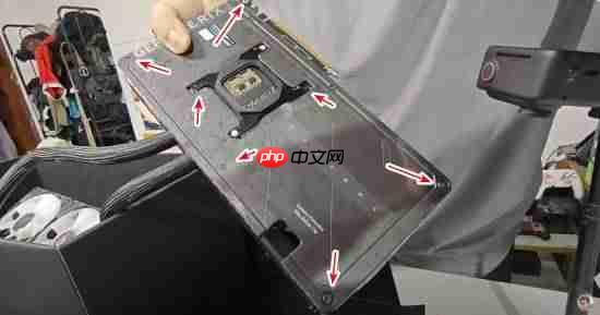 离谱连续剧！先是买到没GPU的RTX 5090：再买RTX 5070 Ti却收到一包盐