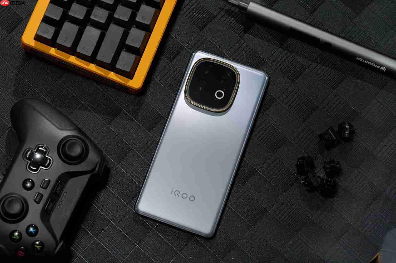 iQOO Z10 Turbo+发布！性能续航双王炸，超分超帧畅玩!
