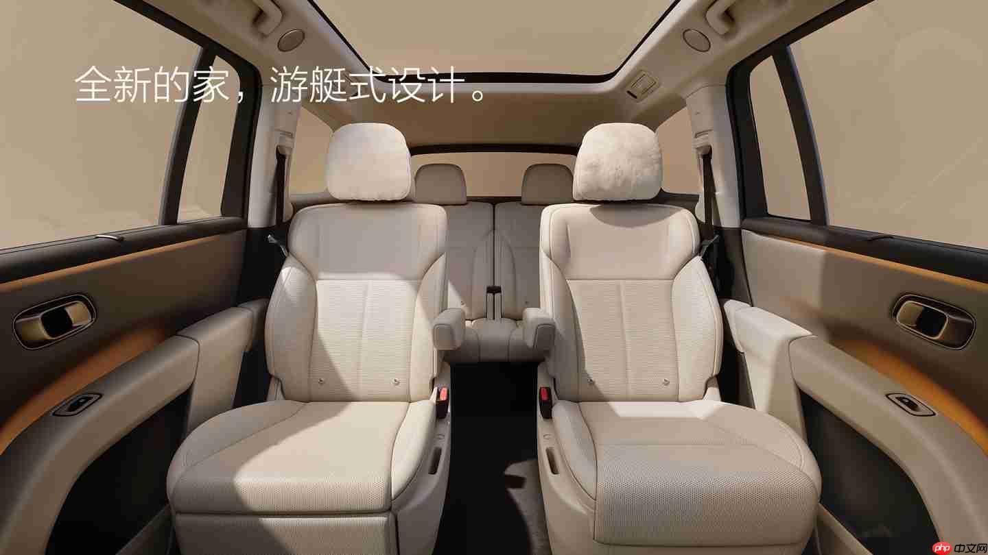 李想自嘲第一次看见理想 i8 觉得有点丑，越看越顺眼