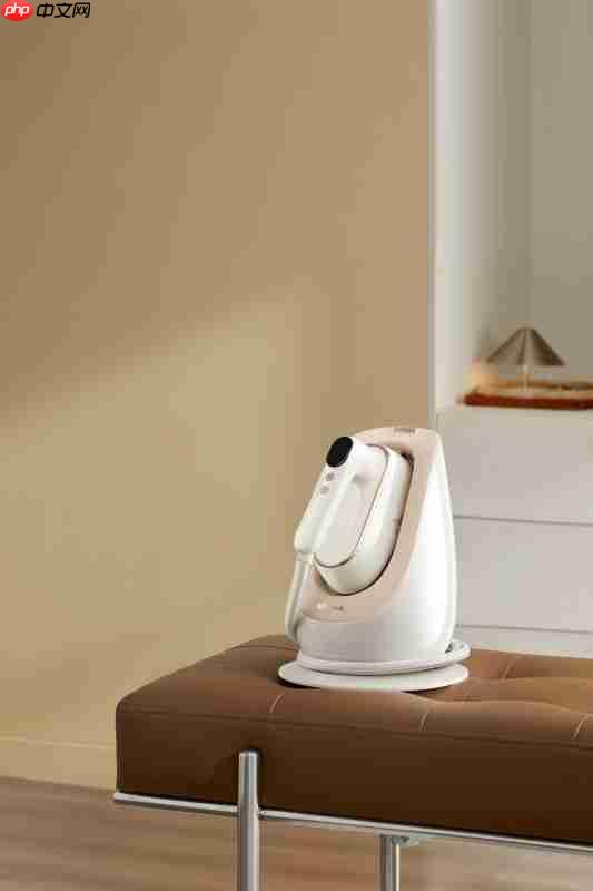 打造精致日常！小熊电器郁金香熨烫机深度护理衣物，即熨即穿