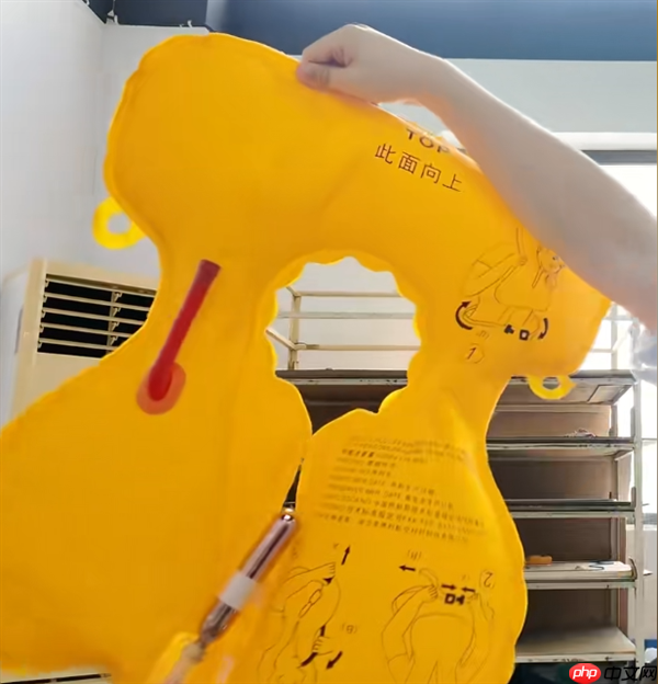 小伙仅用8个月造出新款航空救生衣 南航、国航已有采购意向