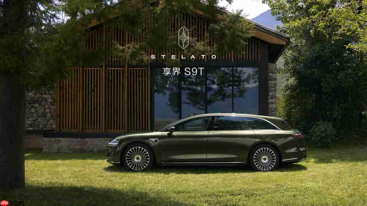 余承东亲测享界S9T智慧电动门,这才是豪华车该有的样子