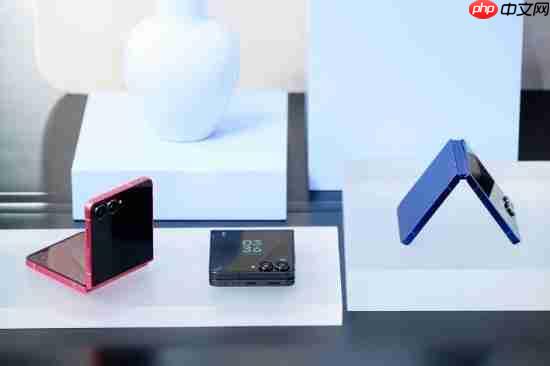 探秘三星GalaxyZ Flip7：精湛工艺打造掌心折叠旗舰