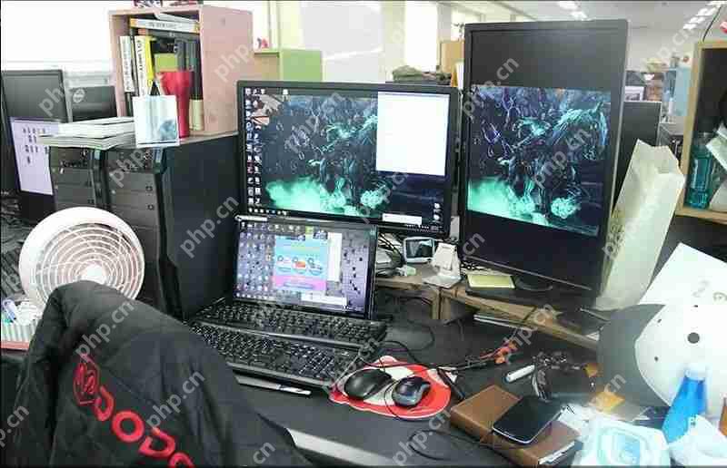 晒一波工程师的工位，你喜欢哪种？