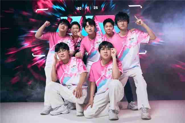 揭幕战告捷！AGON官方合作伙伴BLG开启无畏新征程