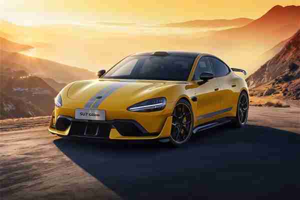 汽车博主为买小米SU7 Ultra卖掉Max创始版 雷军发文感谢