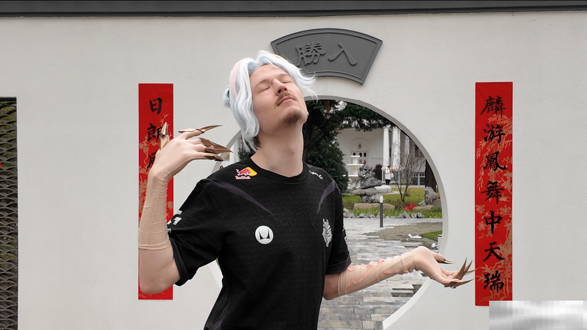 《英雄联盟手游》携手苏绣亮相匈牙利，非遗技艺海外吸睛