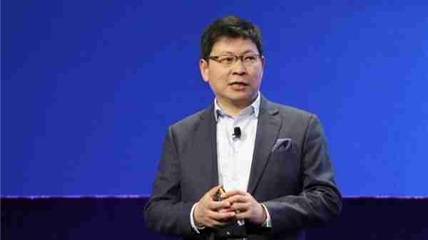 华为余承东发全员信：鸿蒙OS 5.0发布，用10年干成欧美同行30年的事