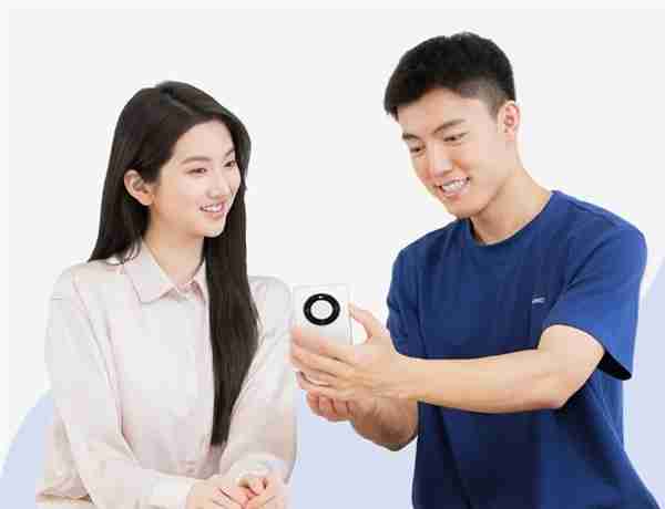 华为2025年首个服务日开启！权益升级：新增穿戴设备免费贴膜等