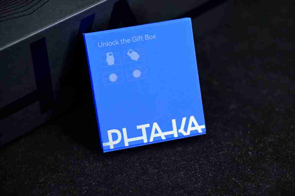 让iphone使用起来更便捷一点，pitaka礼盒开箱图赏