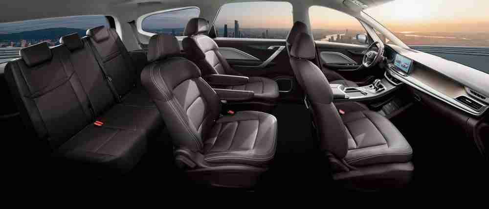 睿蓝汽车登陆东南亚市场，首款全球车睿蓝8在印尼首发亮相