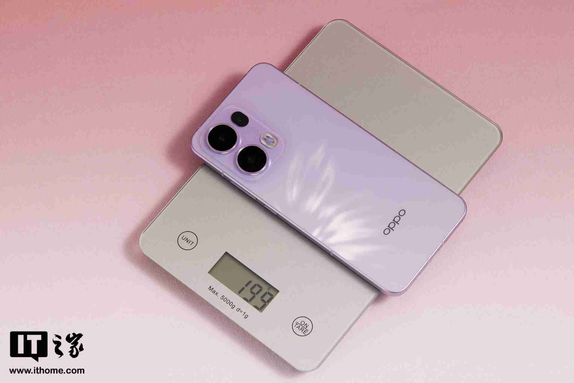 OPPO Reno13 系列实拍图赏：四曲柔边小直屏，“超美小 OPhone”