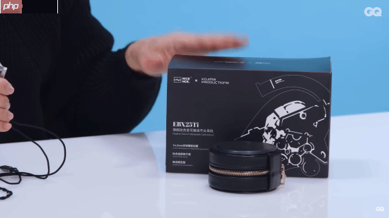 小岛秀夫列人生必备物品：眼镜第9 咖啡一天7杯！